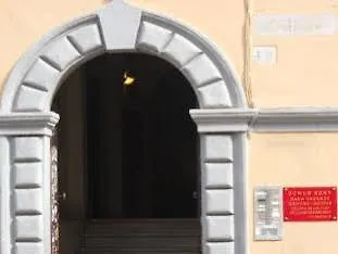 Domus Roxy Konukevi 4*