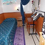 Domus Roxy Guest house Rome