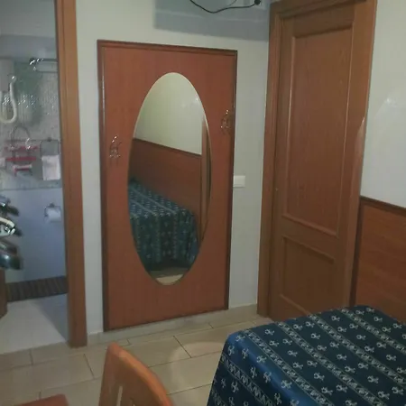 Domus Roxy 4*