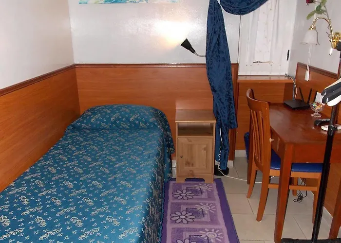 Domus Roxy بيت ضيافة 4*